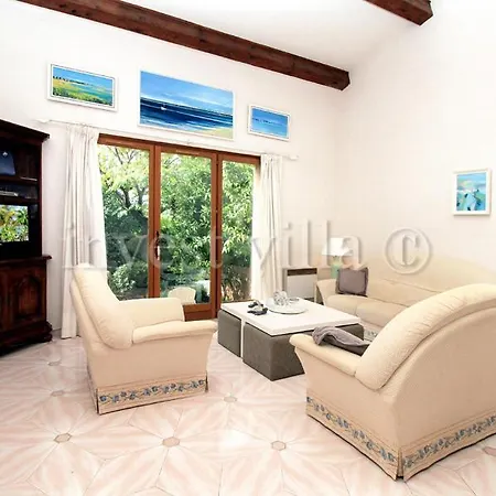 Sleeps 6 Pool *